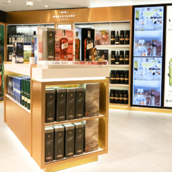 Bloommiami-Designed Diageo Store Opens In DFW Duty Free